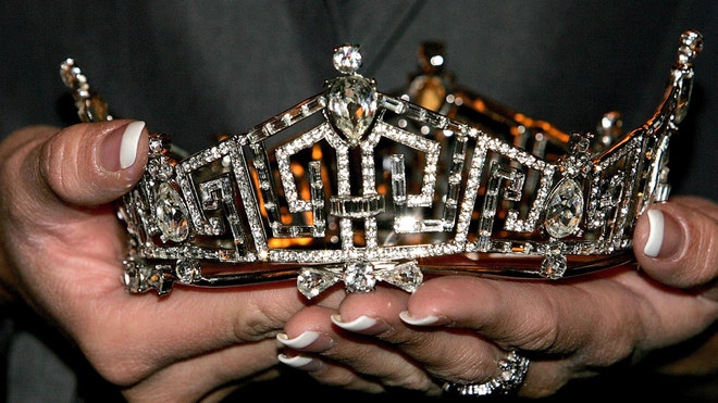 beauty queen crown.jpg